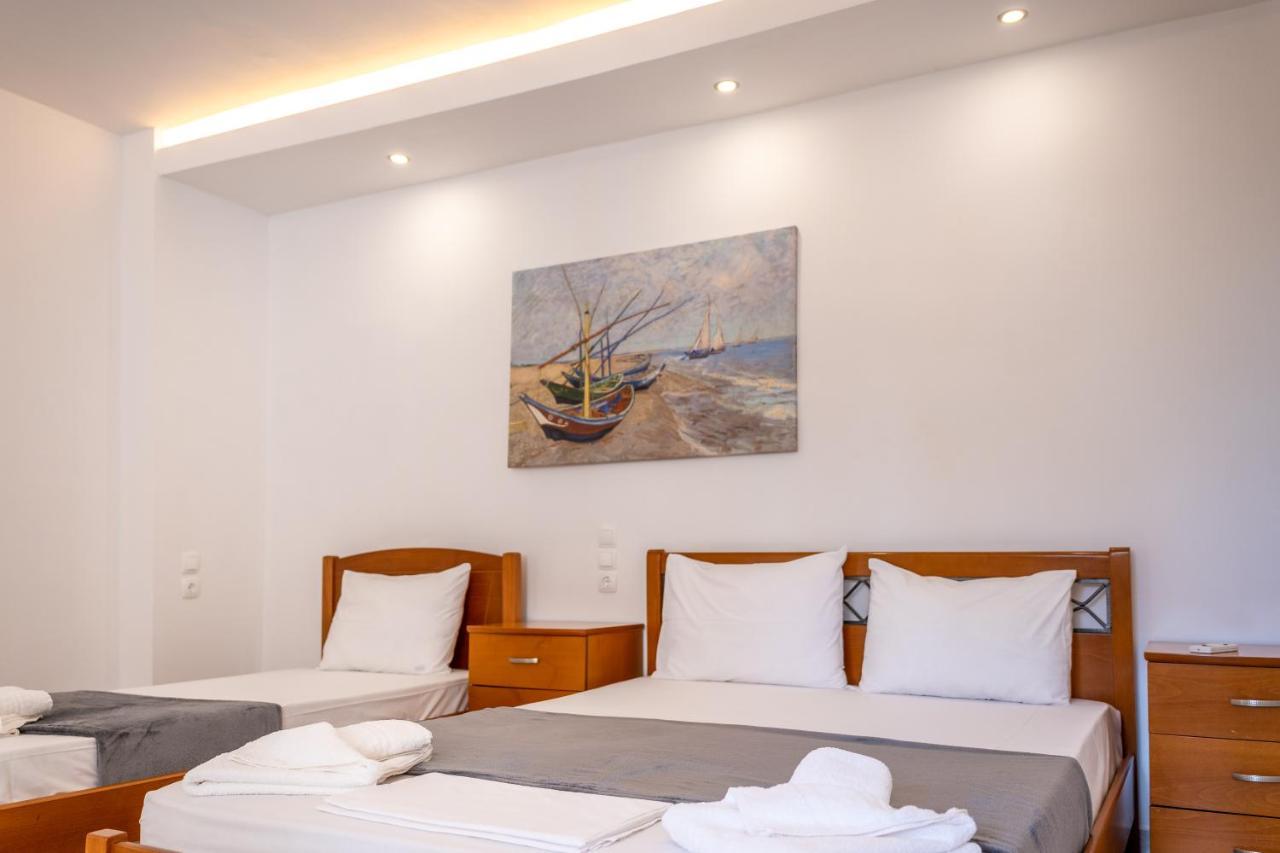 Azzurro Hotel Palairos ภายนอก รูปภาพ