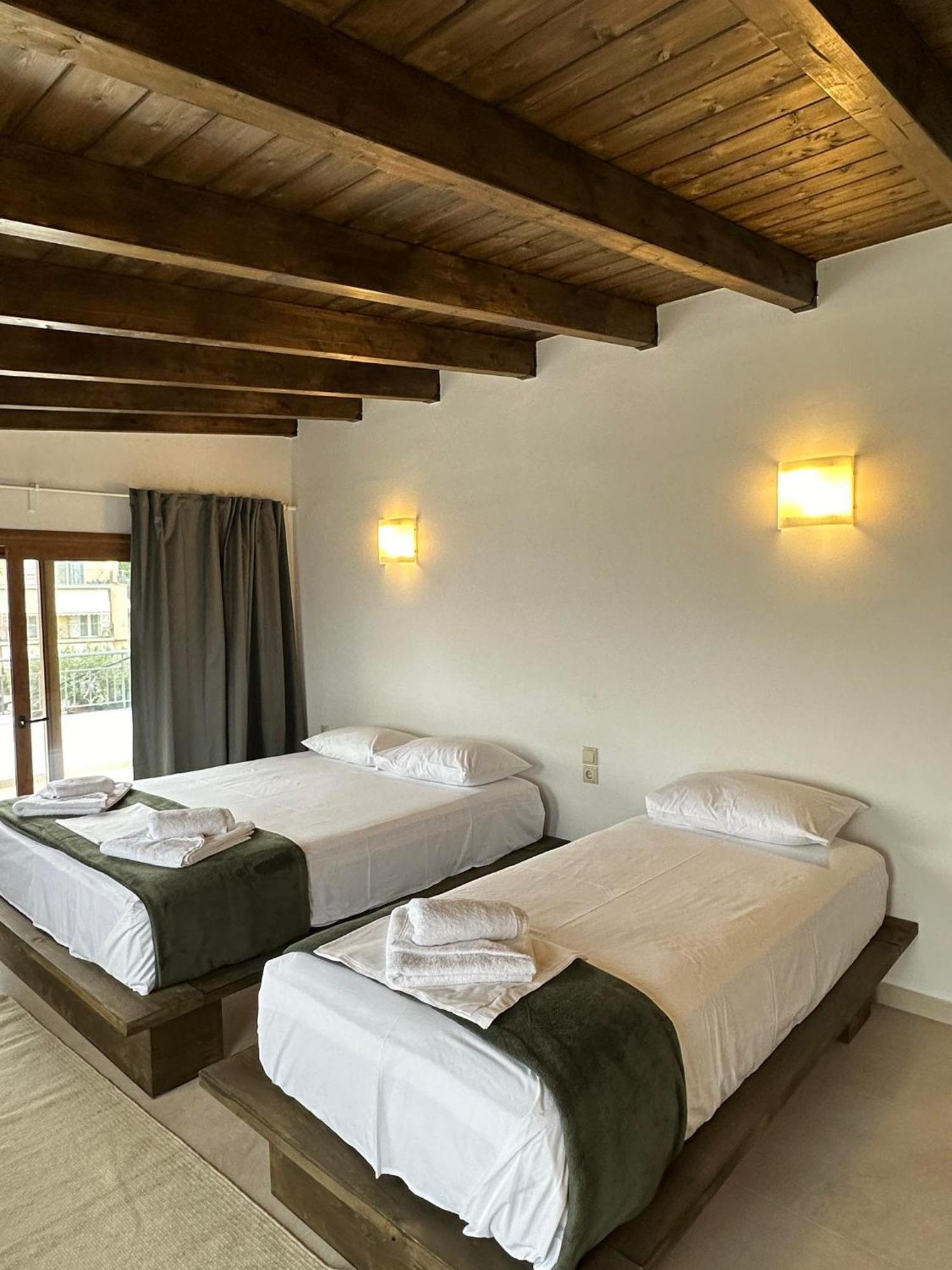 Azzurro Hotel Palairos ภายนอก รูปภาพ